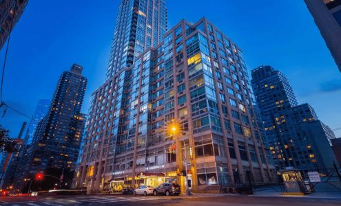 101 West End Avenue Luxury Apartments