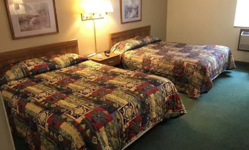 Badger Motel & Suites