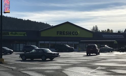 FreshCo Cariboo Hwy & 5 St 100 Mile House