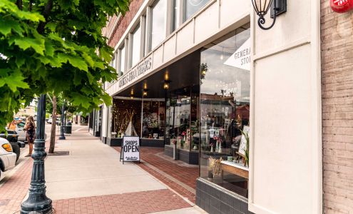 Oakes Brothers Main Street Marketplace