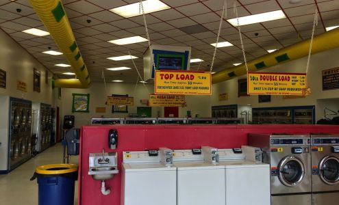 Laundromania | Davenport, Iowa