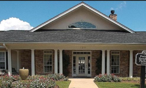 Regency Park Apartments