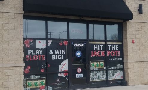 Lucky Day Gaming Cafe' North Riverside