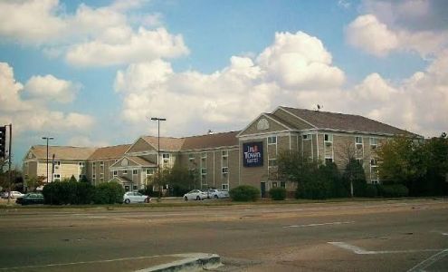 InTown Suites Extended Stay Chicago IL - Elk Grove/O'Hare