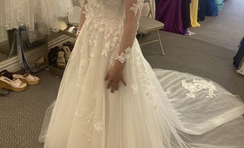 Mylee's Bridal Fashions & Formal Wear