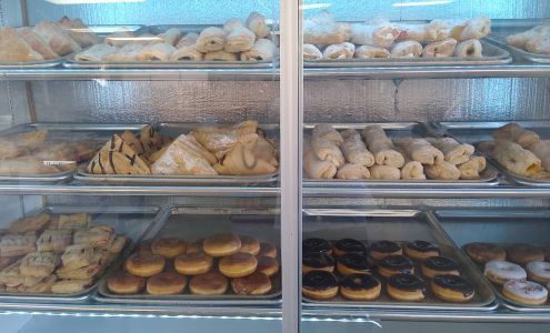 Nina's Bakery Dolan Springs