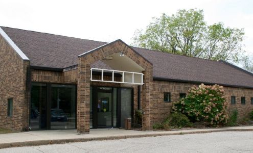 Beloit Clinic South: Miyares Francisco J MD 1701 Blackhawk Blvd, South Beloit Illinois 61080