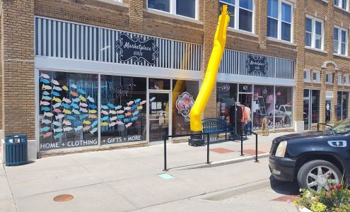 Market Place 67010
