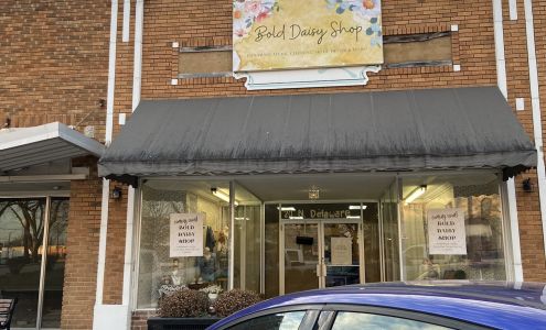 Bold Daisy Boutique Butler