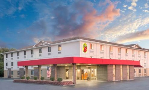 Super 8 by Wyndham Terre Haute