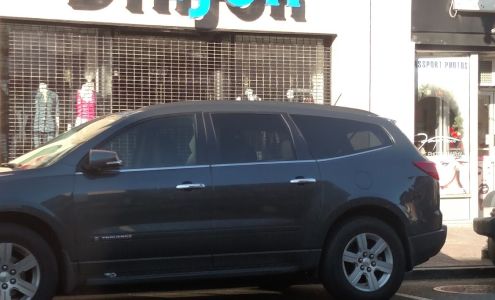 Dinjon Clothing Store