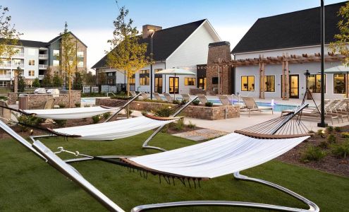 Advenir at Flowery Branch