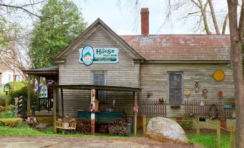 The House Next Door Edgefield