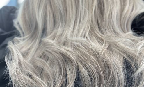 Vanidades Salon & Barbershop