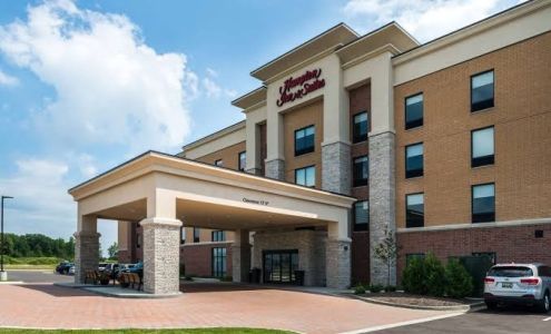 Hampton Inn & Suites Wixom