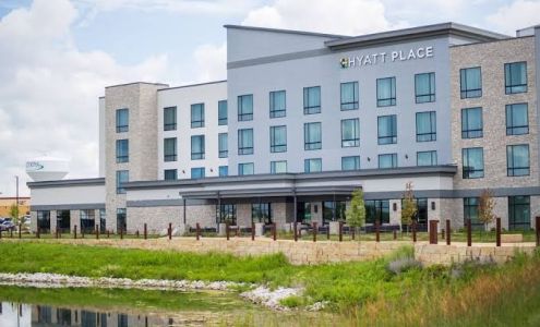 Hyatt Place Altoona / Des Moines