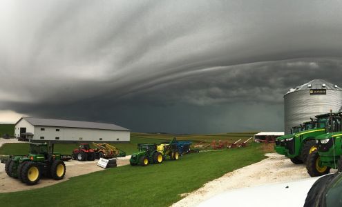 Rolling Hills Equipment Schleswig