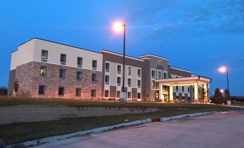 Comfort Inn & Suites Ames near ISU Campus