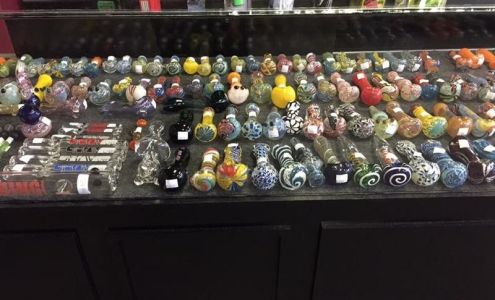 Luckys Vape Emporium