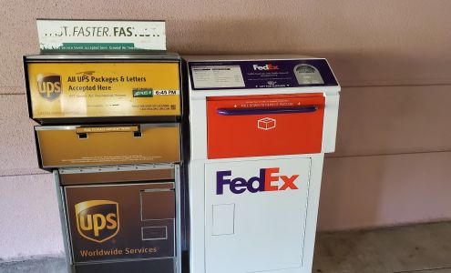 FedEx Drop Box