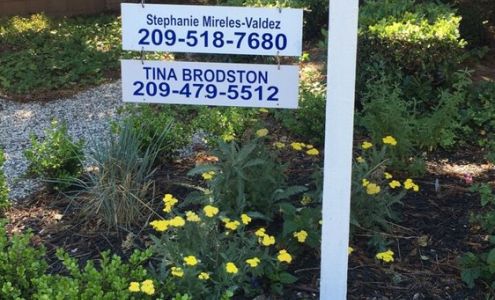 Laurie Hallquist, RE/MAX Grupe Gold