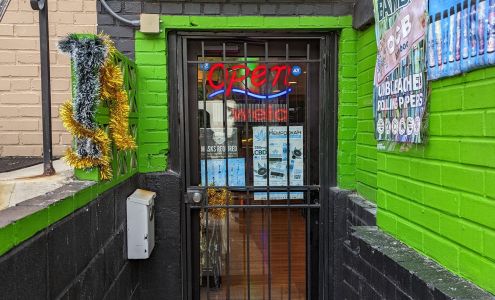 District Smoke Shop