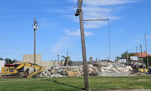 Azalea Gardens Shopping Center Jefferson