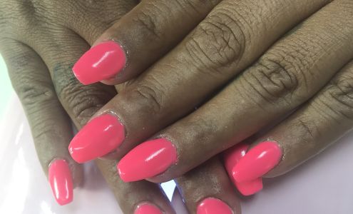 Christina’s Beauty Salon 760 W La Habra Blvd, La Habra California 90631