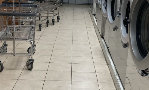 Spin & Clean Laundromat