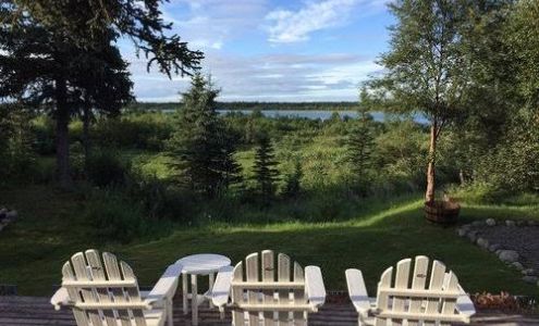 Blue Fly Bed & Breakfast King Salmon