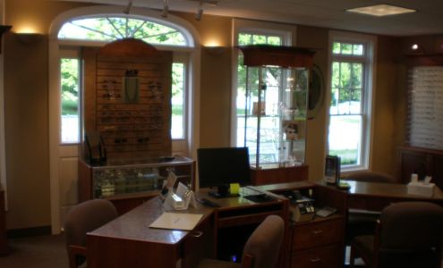 Dr. Suzanne Lucash O.D.