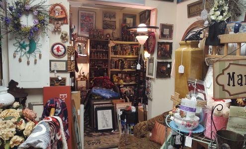 Primrose Antiques, Fine Art & Collectibles
