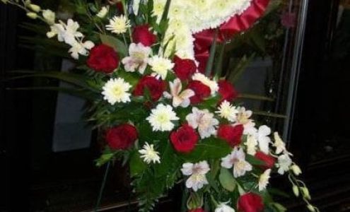 Fannys Floral Designs & Gifts