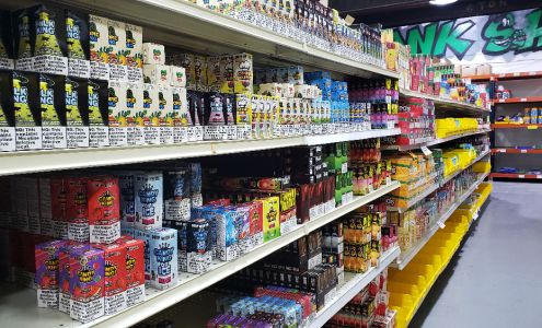 Dank Shop Smoke & Vape Supply