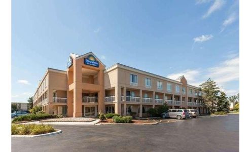 Days Inn & Suites by Wyndham Warren