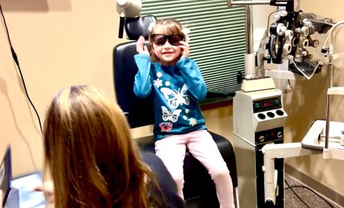Okemos Optometry, PC - Dr. Lenny Silverman & Dr. Sara Camburn