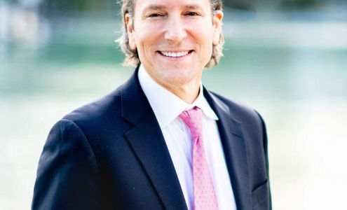 Stefan M Szczerba, MD 10400 W Higgins Rd Ste 100, Rosemont Illinois 60018