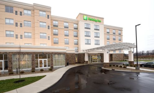 Holiday Inn & Suites Kalamazoo West, an IHG Hotel