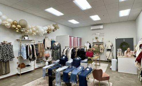 July & June Women’s Boutique