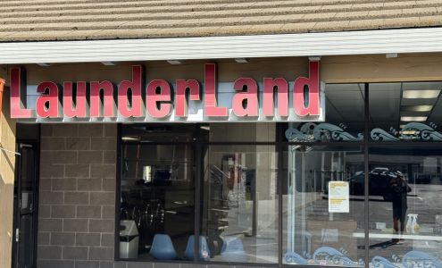 Evergreen Launderland Willits