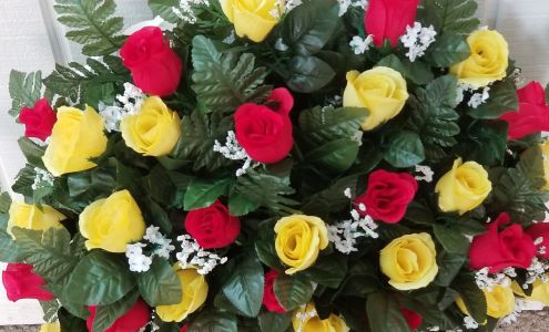 Avon Outlet & Boutique