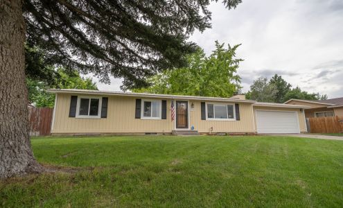 Creta Larsen-Silvercreek Realty Group