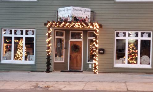 Sincerely Yours Flowers & Gifts 207 E Washington Blvd, Cuba Missouri 65453