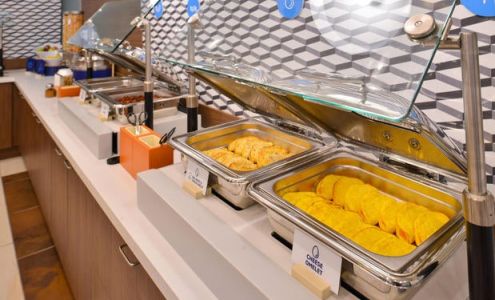 WW Studio @ Holiday Inn Express & Suites East Greenbush Holiday Inn Express & Suites, 8 Empire Dr, Rensselaer New York 12144