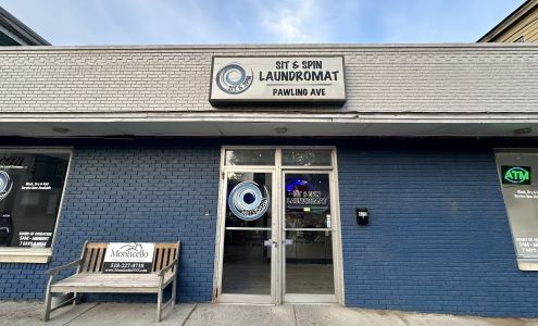 Sit & Spin Laundromat