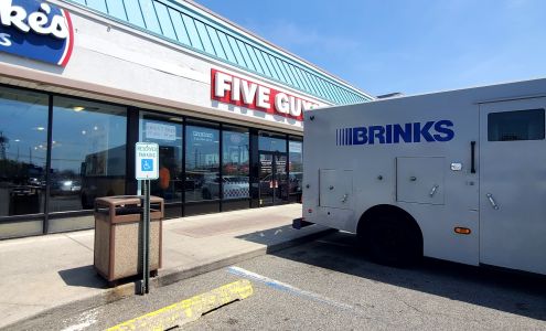 GREAT LINCOLN SHOPPING CENTER