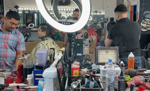 Cavemen Barbershop in Palmhurst 4109 N Conway Ave ste 3, Mission Texas 78573