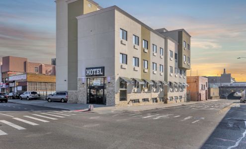 Hotel Pergola JFK Airport