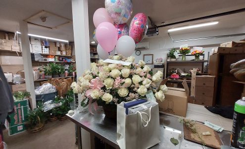 Blooma Bella Flowers 1220 Alameda Ave, Chowchilla California 93610