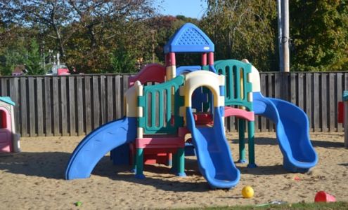 Mae Field Nursery School